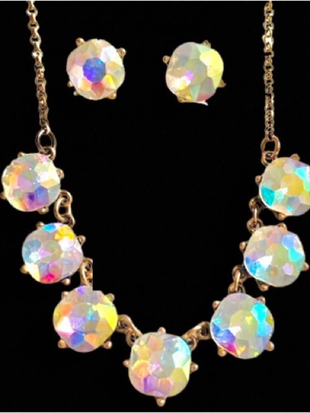 Aurora Borealis Facetted Rhinestone Glass Necklace And Earrings Set Iridescent